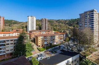 Piso en venta en Miracruz - Bidebieta en San Sebastián-Donostia
