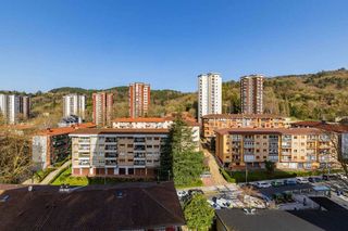 Piso en venta en Miracruz - Bidebieta en San Sebastián-Donostia