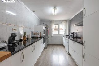 Casa adosada en venta en Ogíjares