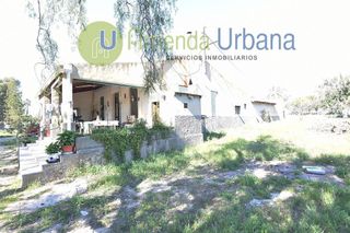 Chalet en venta en Peña de las Águilas en Elche