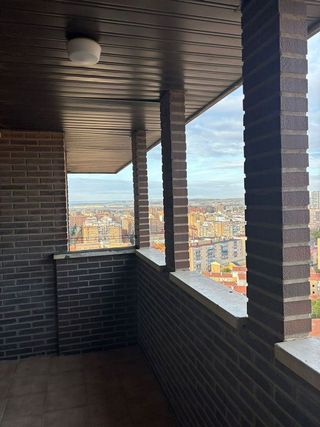 Piso en venta en La Bozada – Parque Delicias en Zaragoza