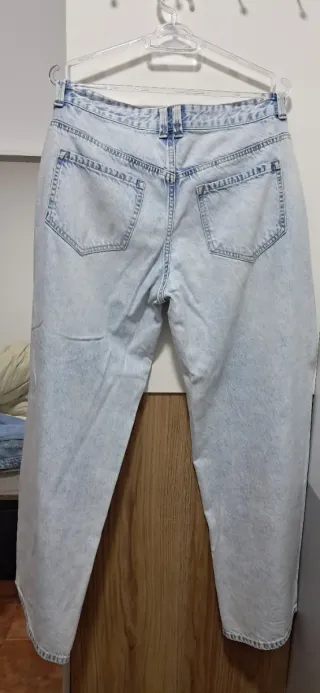 Pantalón vaquero Bershka