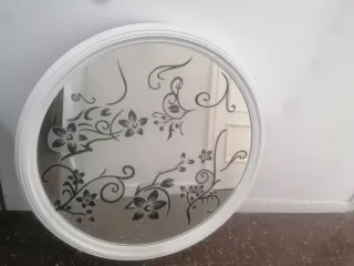Espejo Redondo Blanco con Diseño Floral