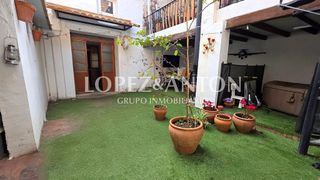 Casa adosada en venta en Núcleo Urbano en Pobla de Vallbona (la)