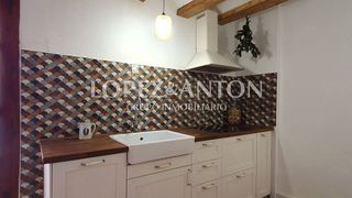 Casa adosada en venta en Núcleo Urbano en Pobla de Vallbona (la)