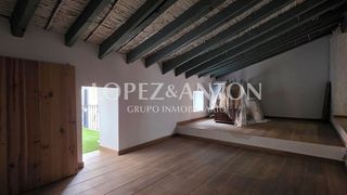 Casa adosada en venta en Núcleo Urbano en Pobla de Vallbona (la)