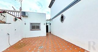 Casa pareada en venta en San García en Algeciras