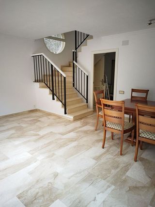 Casa adosada en alquiler en Montigalà -Sant Crist en Badalona