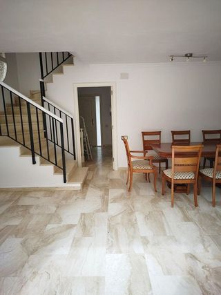 Casa adosada en alquiler en Montigalà -Sant Crist en Badalona