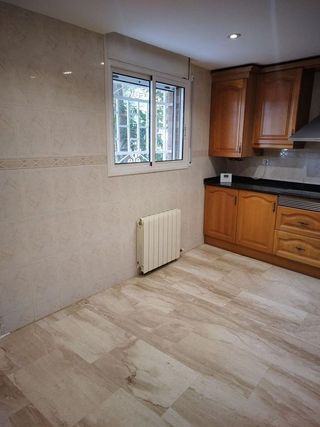 Casa adosada en alquiler en Montigalà -Sant Crist en Badalona