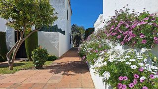 Casa adosada en venta en Las Cancelas - Valdeolletas en Marbella