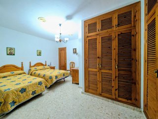 Casa adosada en venta en Loja