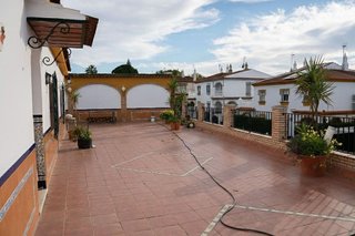 Chalet en venta en Gines