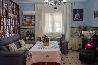 Chalet en venta en Gines