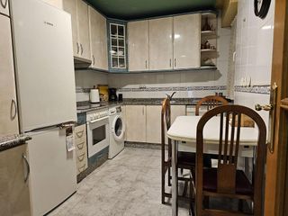 Piso en venta en Flores de Sil - La Placa en Ponferrada