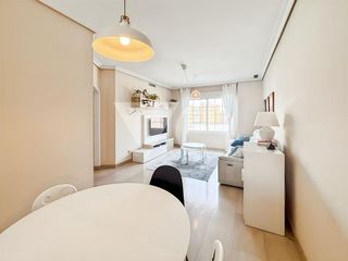 Piso en venta en Simancas en Madrid