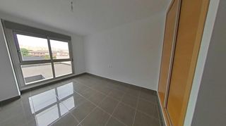 Piso en venta en Altozano - Conde Lumiares en Alicante