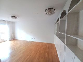 Piso en venta en Portillejo - Valdegastea en Logroño