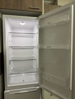Nevera blanca como nueva
