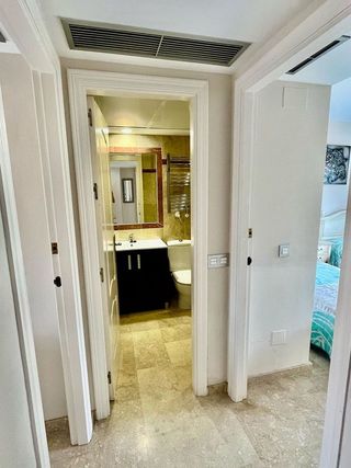 Casa adosada en venta en Nueva Andalucía centro en Marbella