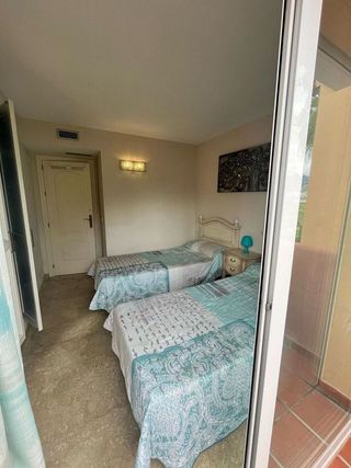 Casa adosada en venta en Nueva Andalucía centro en Marbella