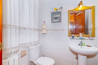 Casa adosada en venta en Alhendín