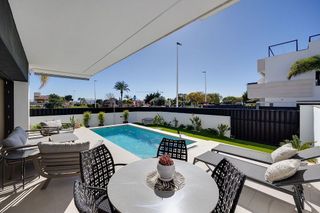 Chalet en venta en Zona Pueblo en Pilar de la Horadada