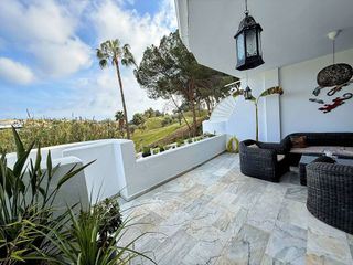 Casa adosada en venta en Torrequebrada en Benalmádena