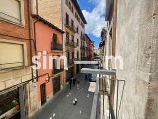Piso en venta en Santa Clara-Caputxins-Hospital en Vic