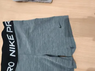 Nike Pro Shorts Grises y Negros