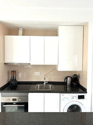 Piso en venta en La Carihuela en Torremolinos