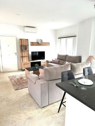 Piso en venta en La Carihuela en Torremolinos