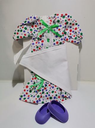 Vestido Madrileña con zapatos  Muñeca Nancy