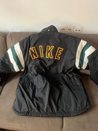 Chaqueta Nike Vintage Negra y Verde