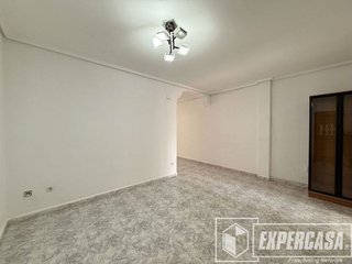 Piso en venta en Riba-roja de Túria