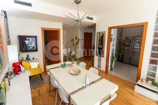 Dúplex en venta en Joc de la Bola - Camps d'Esports - Ciutat Jardí - Montcada en Lleida