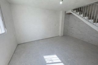 Casa adosada en venta en Iznalloz