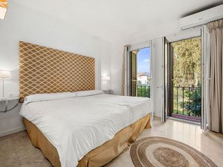 Casa adosada en venta en El Padrón - El Velerín - Voladilla en Estepona