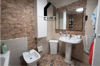 Casa adosada en venta en Gibraleón