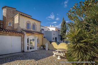 Casa en venta en Empuriabrava en Castelló d´Empúries