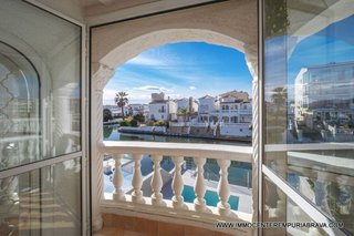 Casa adosada en venta en Empuriabrava en Castelló d´Empúries
