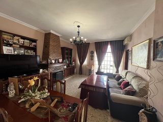 Casa adosada en venta en Arco Norte - Avda. España en Dos Hermanas