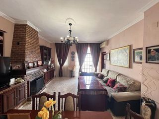 Casa adosada en venta en Arco Norte - Avda. España en Dos Hermanas