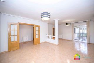 Chalet en venta en Olías del Rey