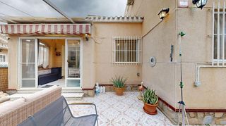 Casa pareada en venta en San Miguel de Salinas