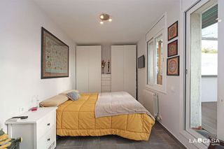 Ático en venta en Sant Antoni en Barcelona