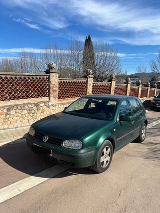 Volkswagen Golf IV 1.9 TDI (90 CV)