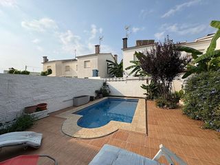 Casa adosada en venta en Les Salines en Vinaròs