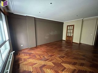 Piso en venta en Travesía de Vigo - San Xoán en Vigo