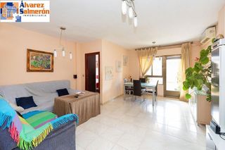 Piso en venta en San Antón en Armilla